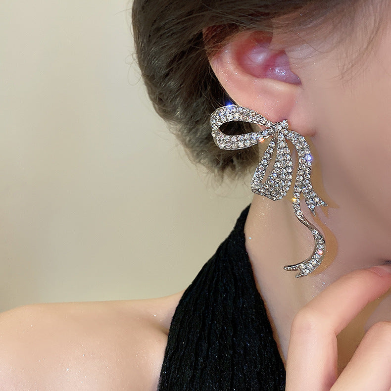 Exquisite Exaggerated Big Bow Rhinestone Earrings